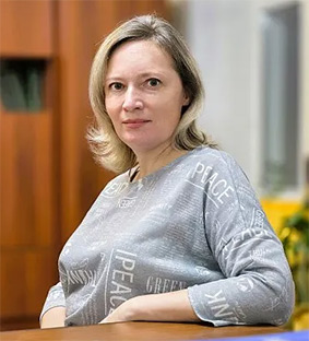 Помічник майстра з чищення подушок